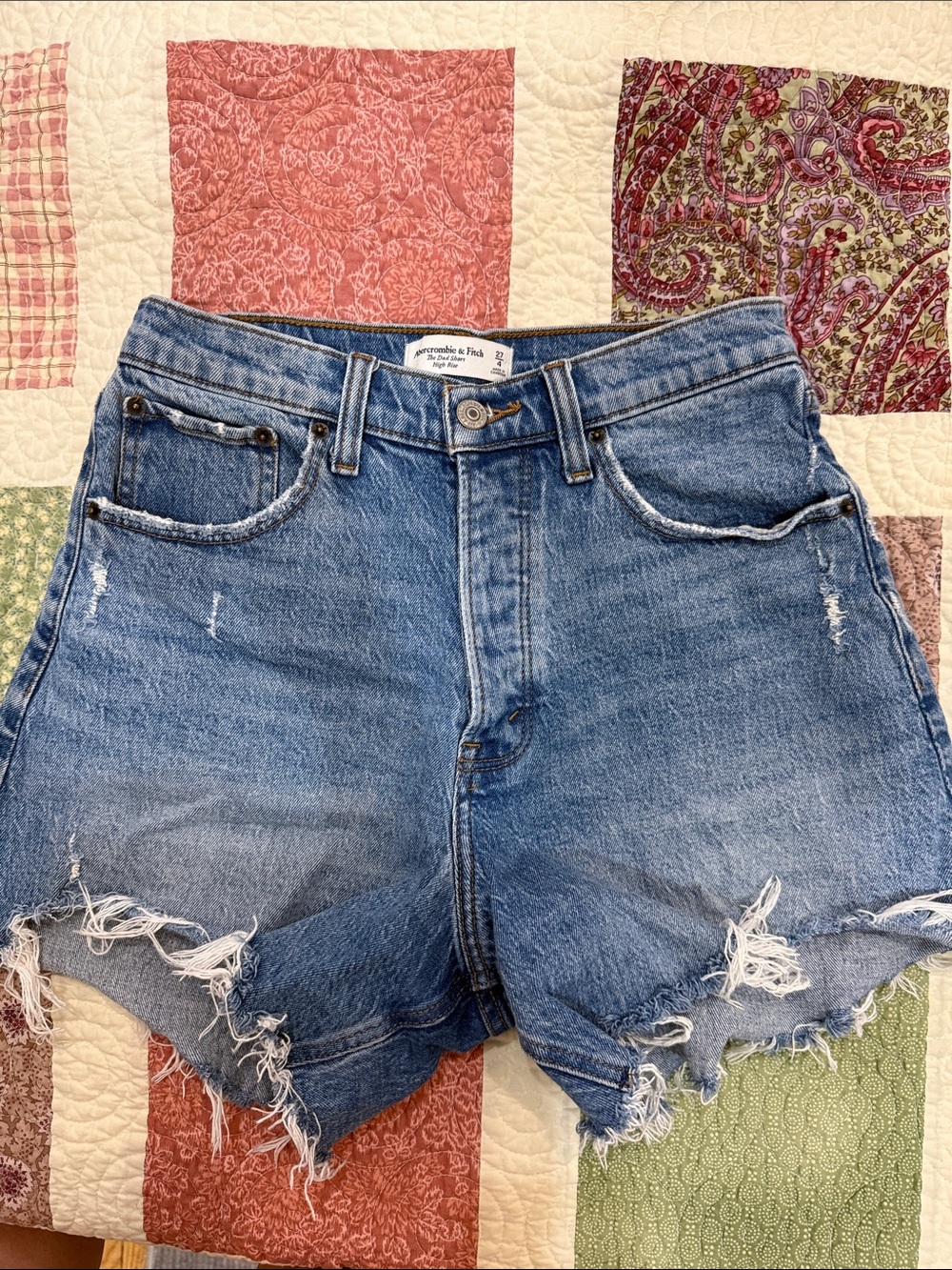 A&F Curve Love The Dad Short High Rise